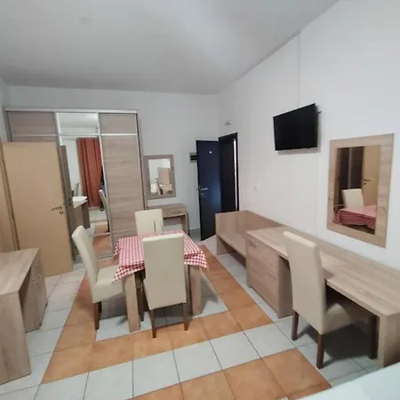 Lovely Center Hostel *