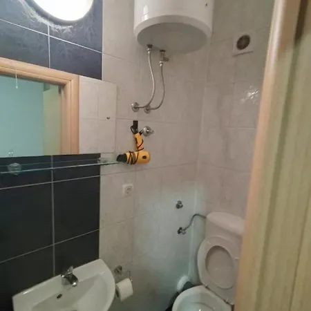 Hostel Lovely Center *