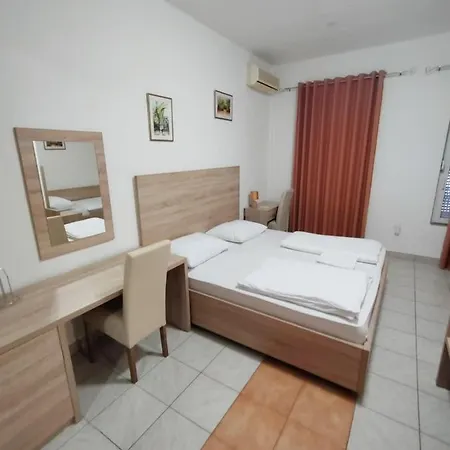 Lovely Center Hostel *