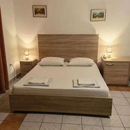 Lovely Center Hostel