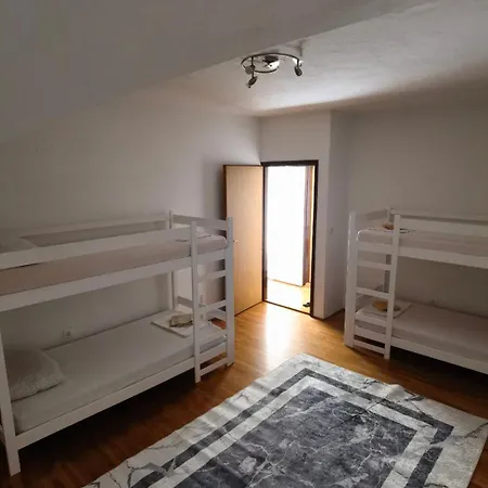 Hostel Lovely Center