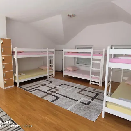 Lovely Center Hostel *