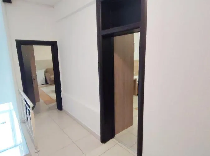 Lovely Center Hostel *