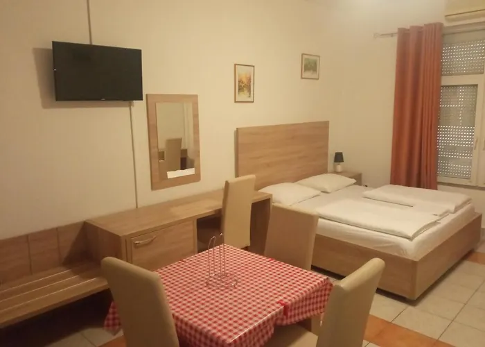 Lovely Center Hostel