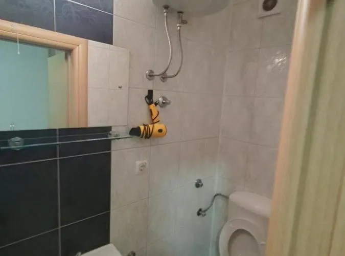 Hostel Lovely Center *