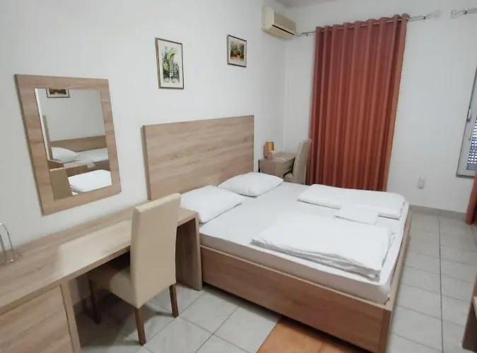 Lovely Center Hostel *