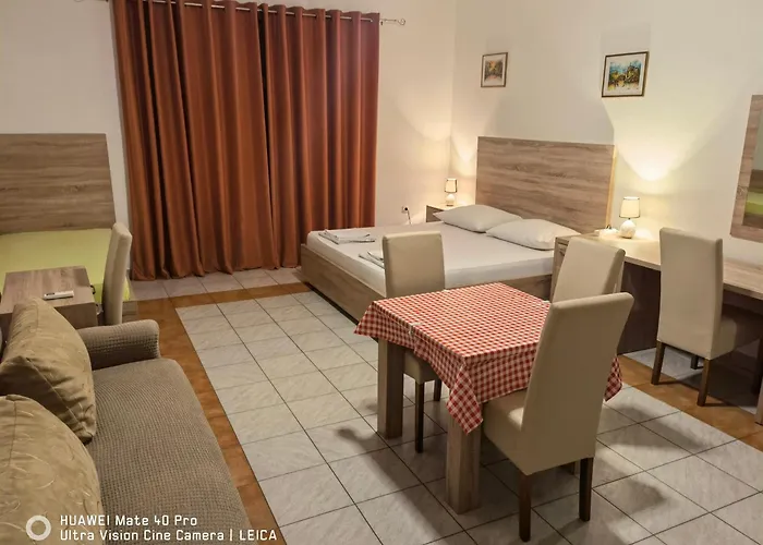 Lovely Center Hostel