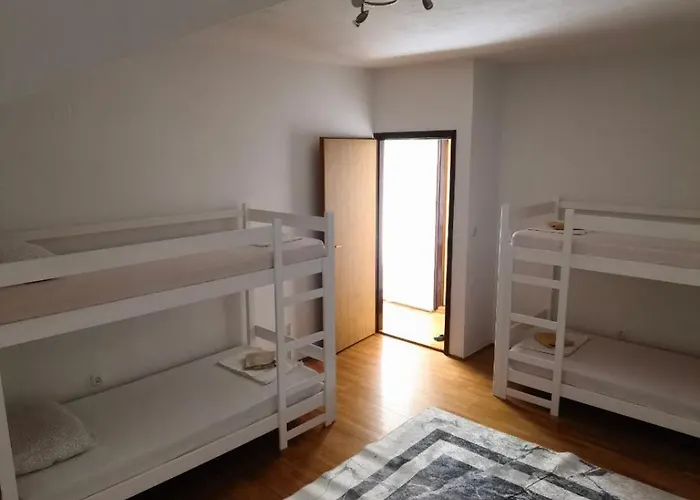 Hostel Lovely Center