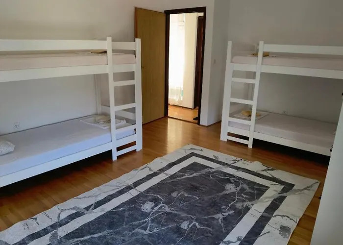 Hostel Lovely Center